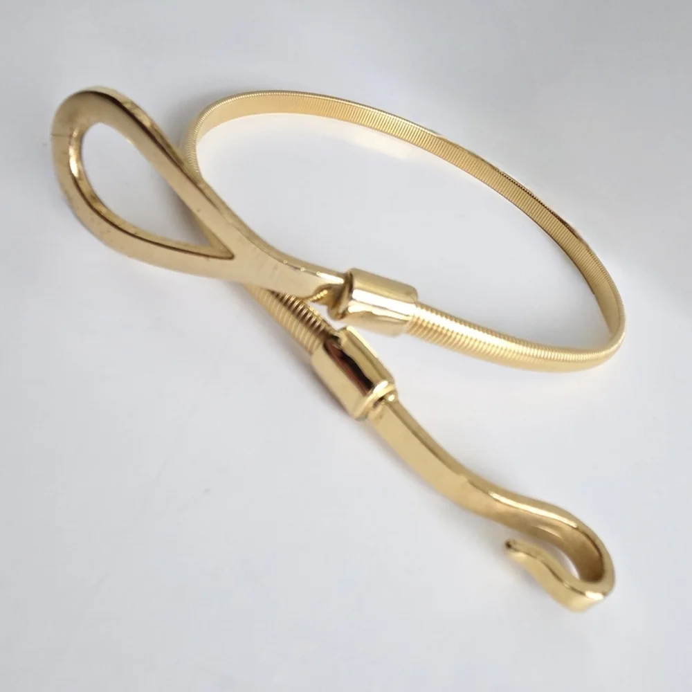 Slinky Gold Vintage Disco Stretch Belt With Hook Closure, Size Small